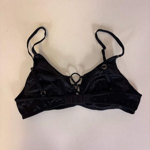 Victoria's Secret Black Satin Lace Up Bralette Bra Small - Picture 2 of 6